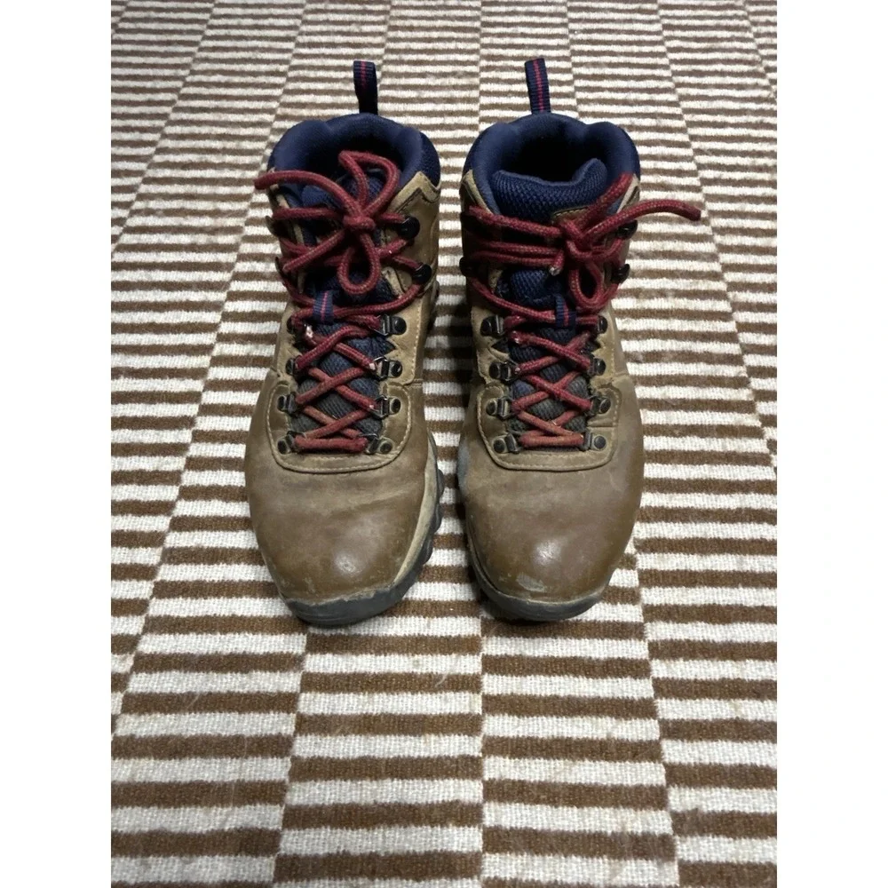 Columbia Newton Ridge Plus II Waterproof Hiking Boots Men's 8 Brown BM3970-234